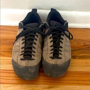 FiveTen Guide Tennies size 10.5